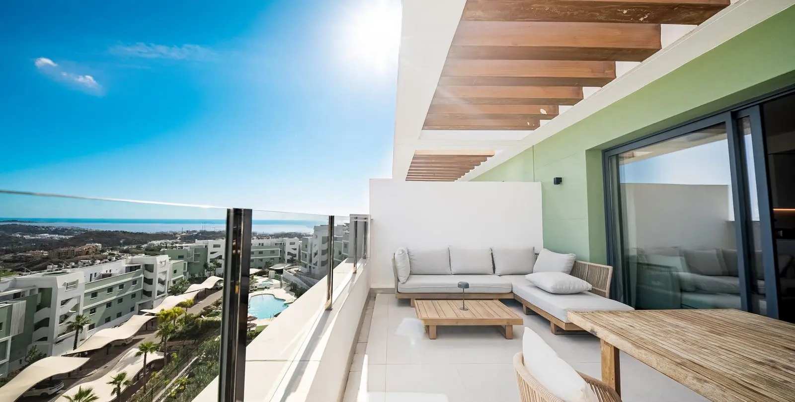 Venta de apartamento en planta media en Calanova Golf 1