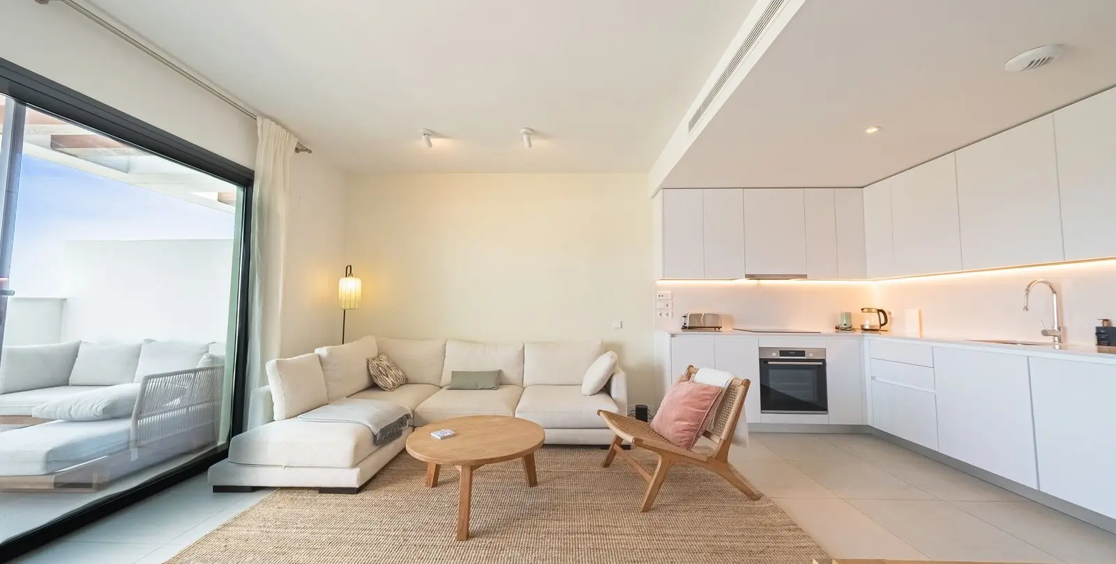 Venta de apartamento en planta media en Calanova Golf 4