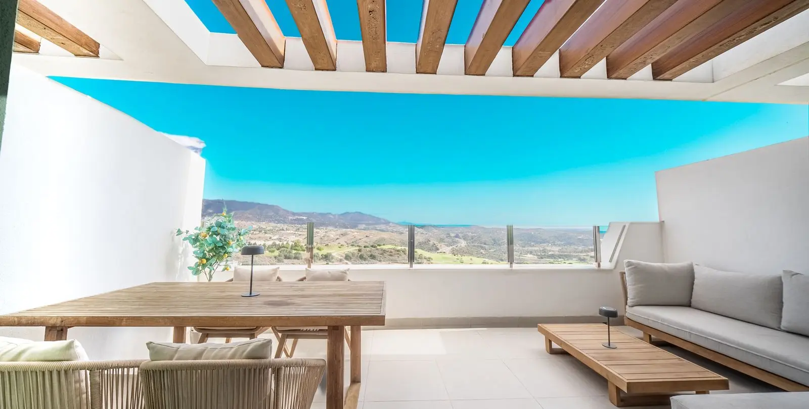 Venta de apartamento en planta media en Calanova Golf 7