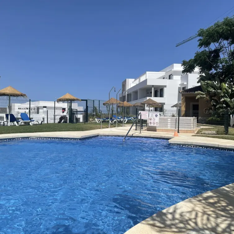 Продажа апартаментов на среднем этаже в La Cala de Mijas