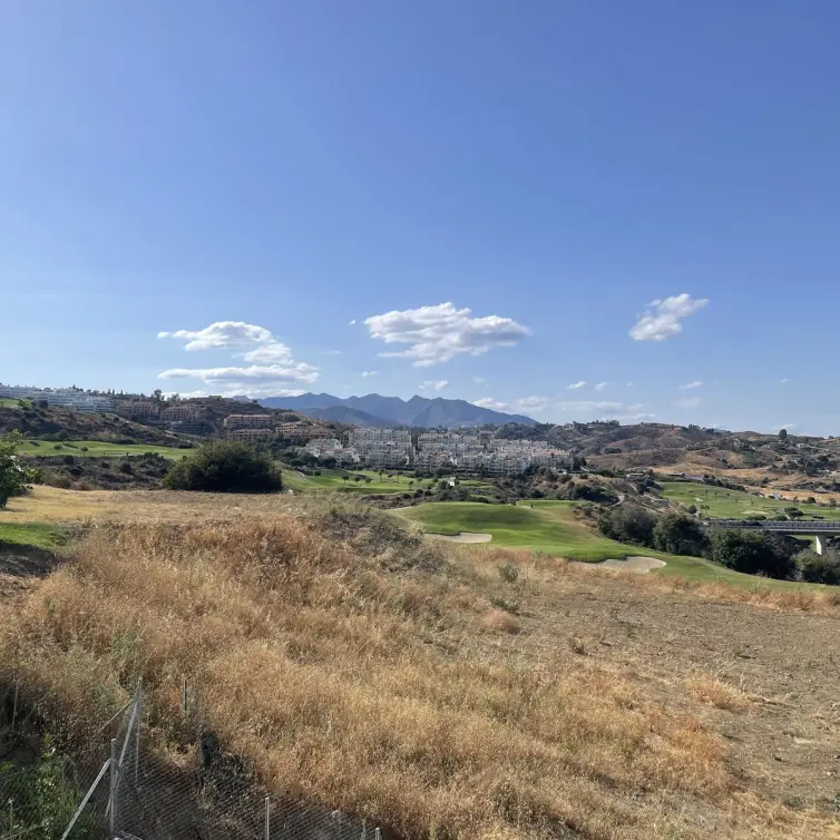 Продажа апартаментов на среднем этаже в La Cala de Mijas