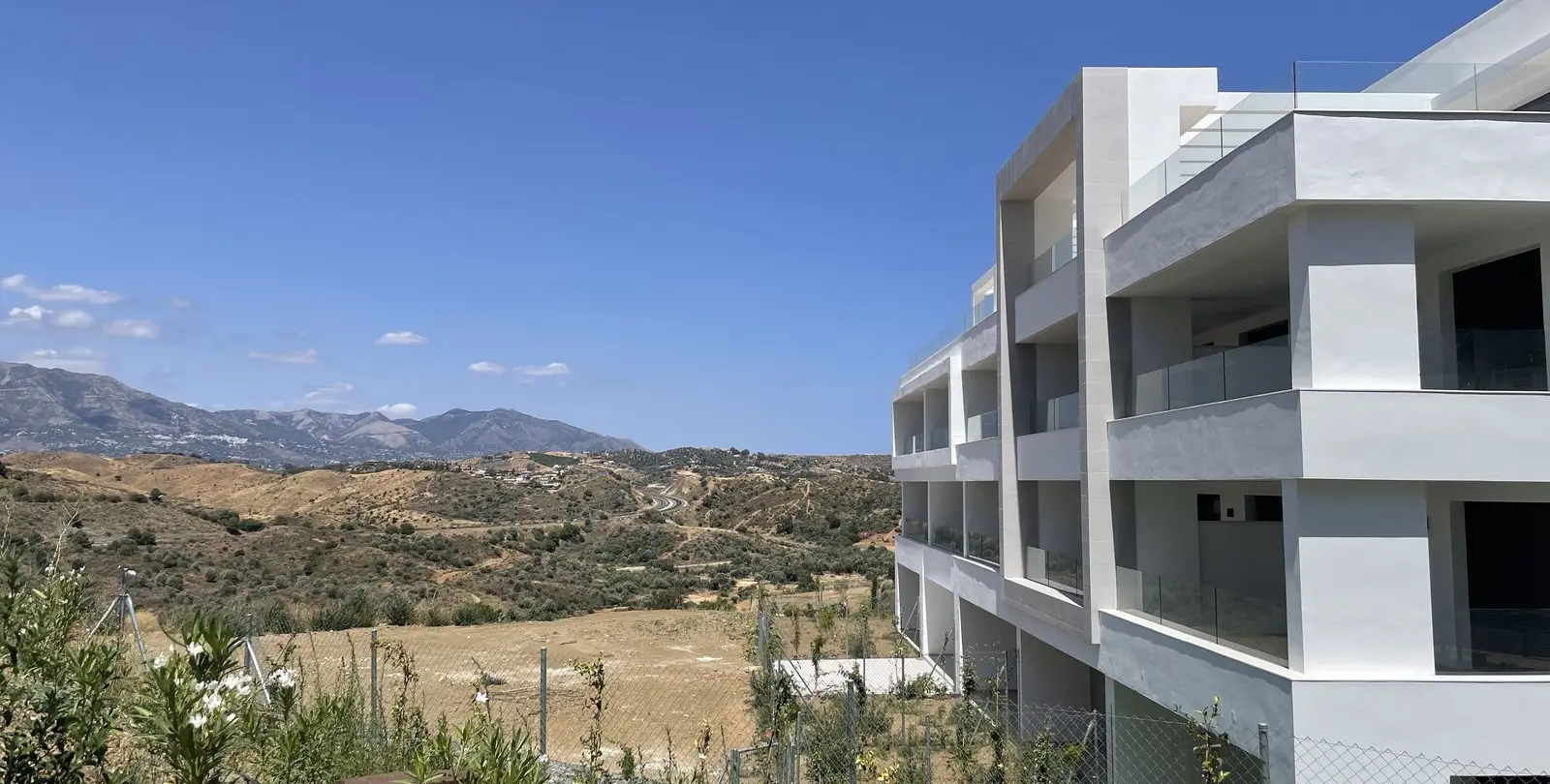 Продажа апартаментов на среднем этаже в La Cala de Mijas 4
