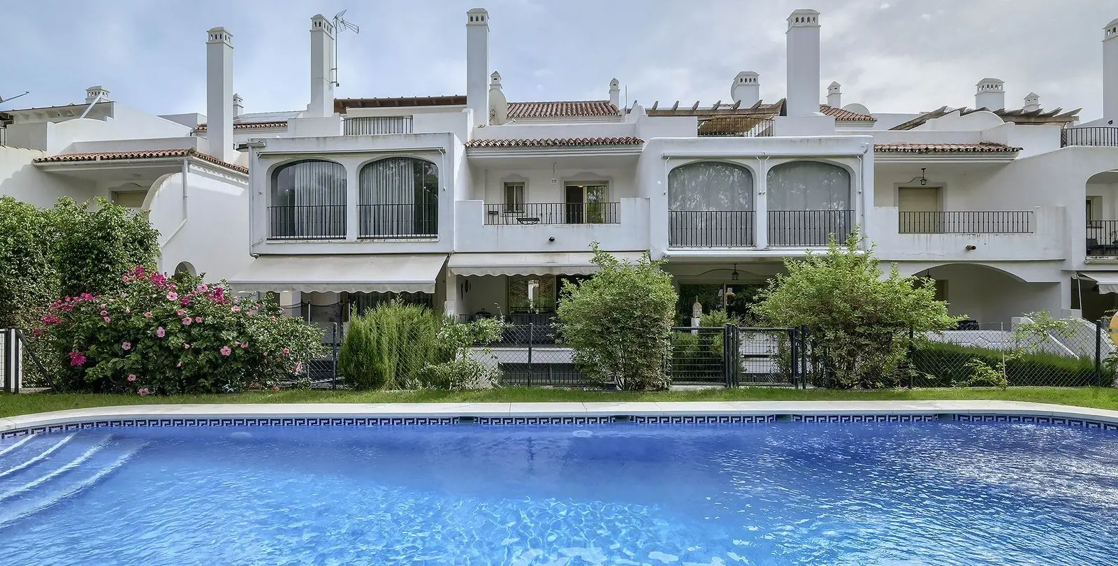 Sale of townhouse in Nueva Andalucía 1