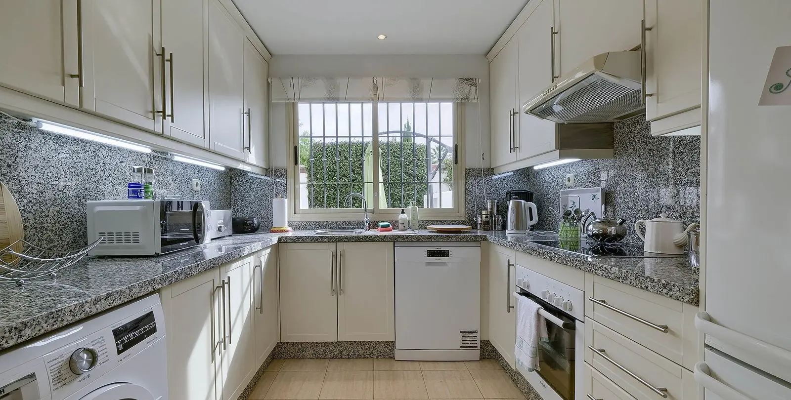Sale of townhouse in Nueva Andalucía 5