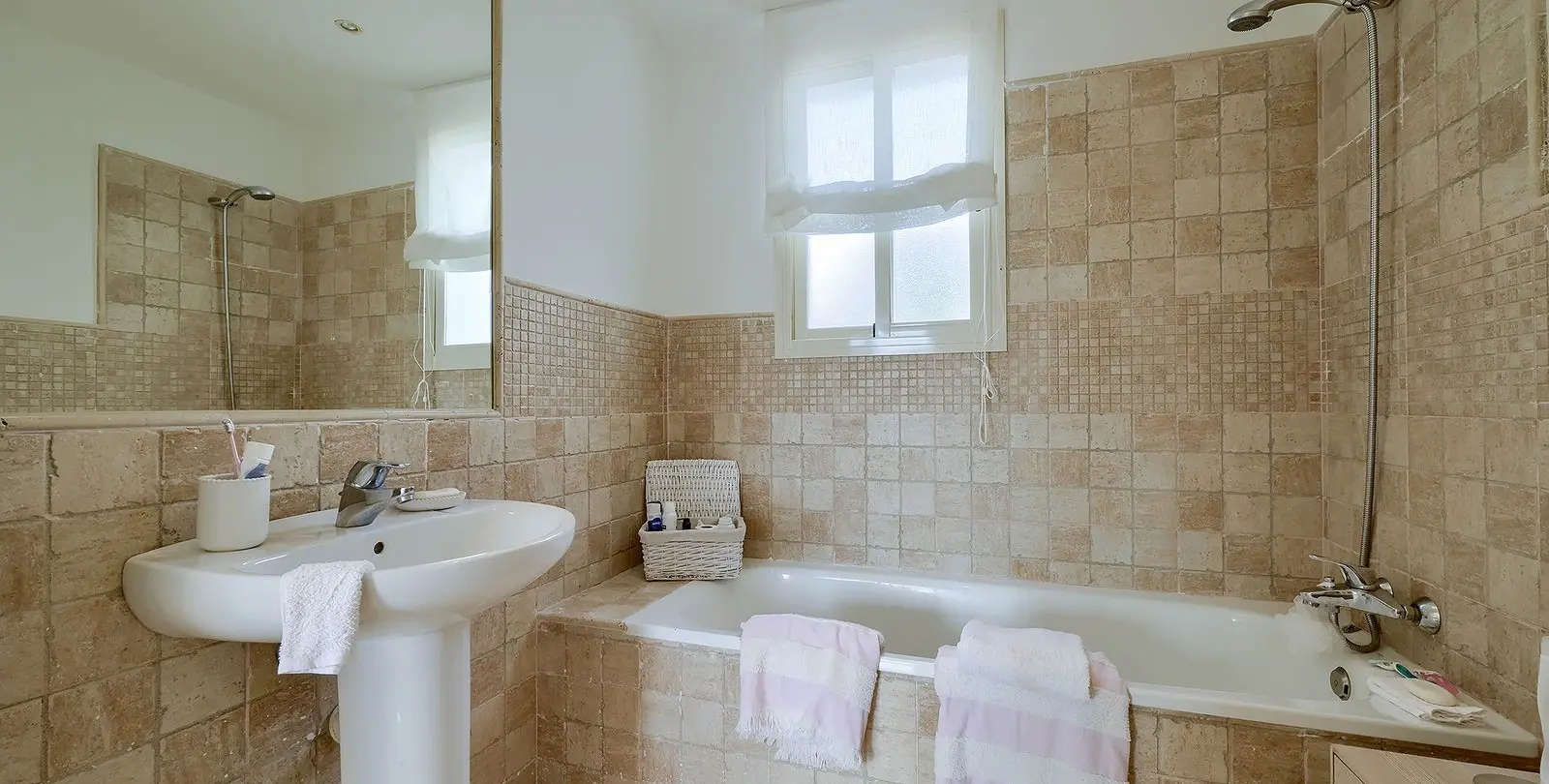 Sale of townhouse in Nueva Andalucía 9