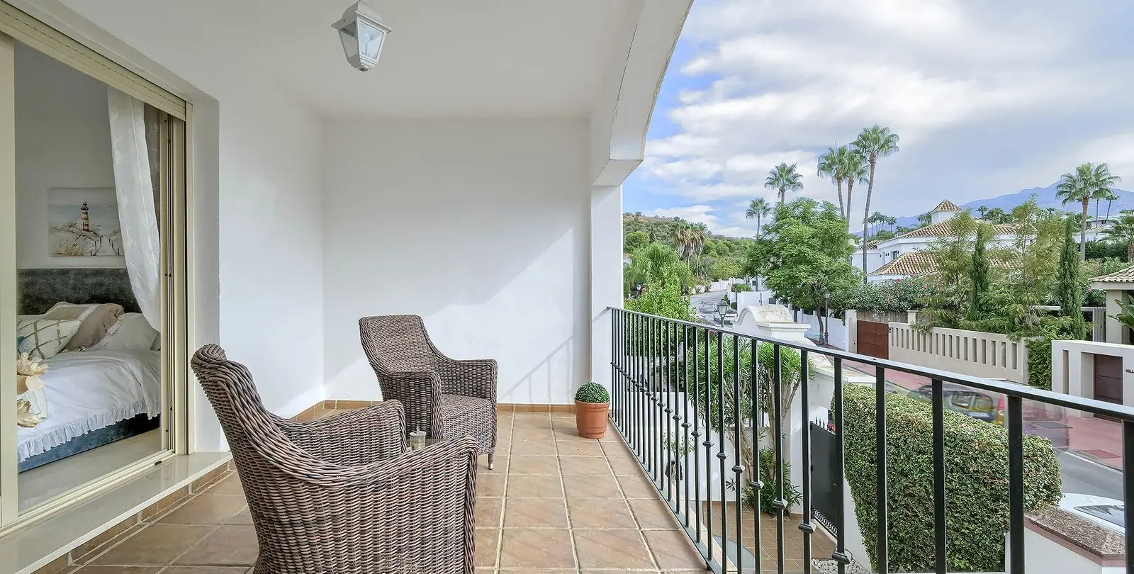 Sale of townhouse in Nueva Andalucía 29