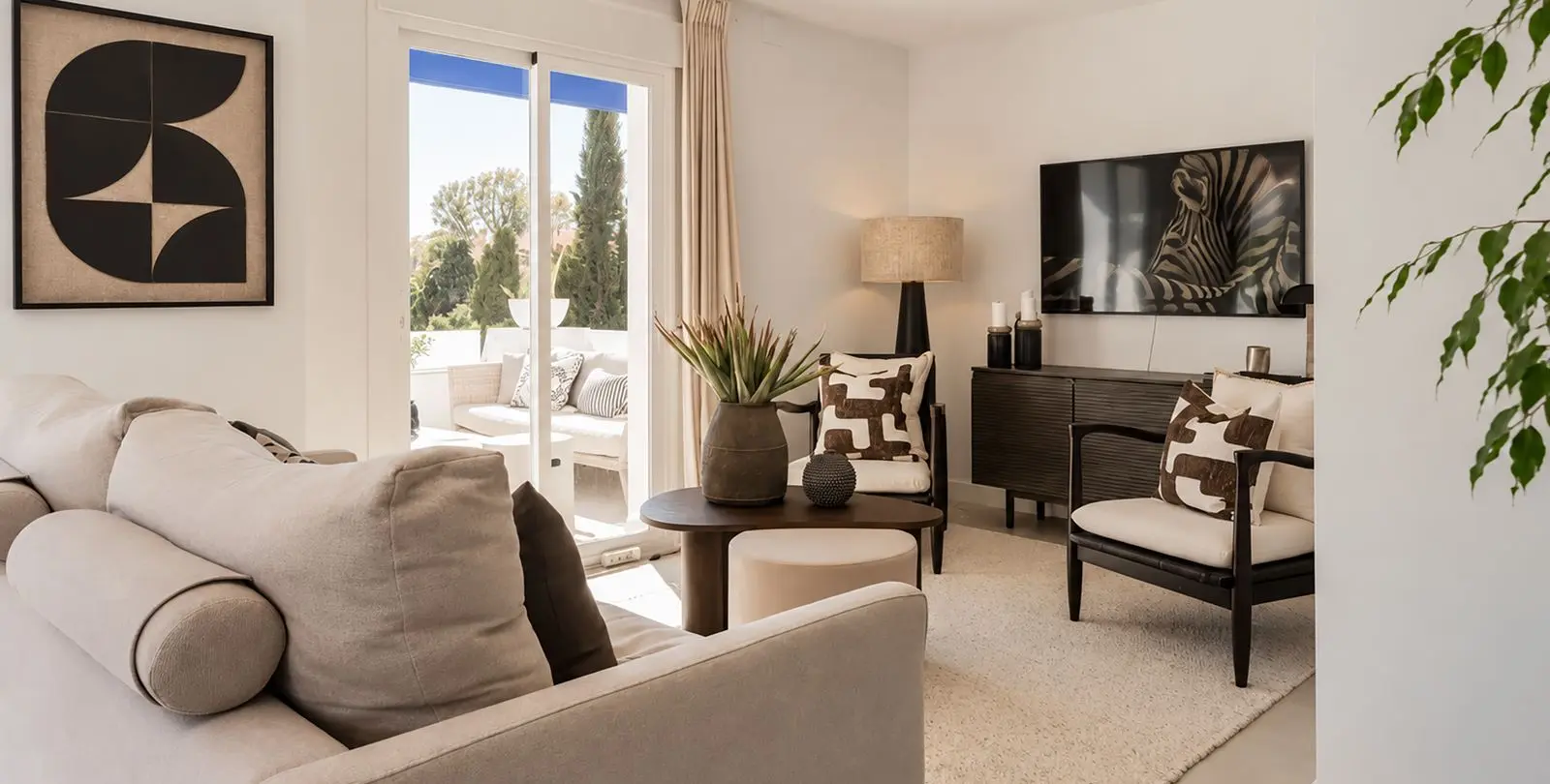 Sale of middle floor apartment in Nueva Andalucía 6