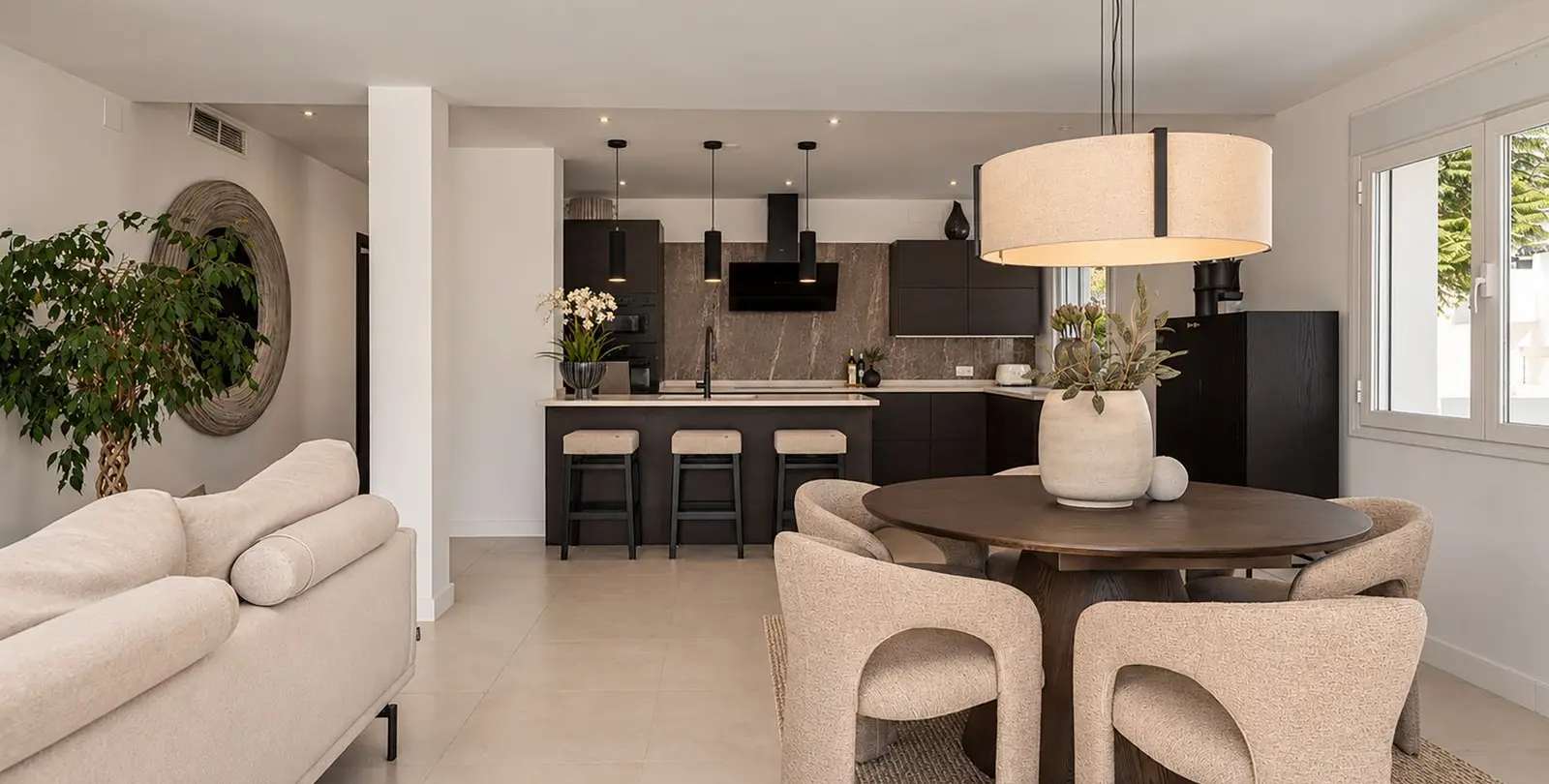 Sale of middle floor apartment in Nueva Andalucía 7