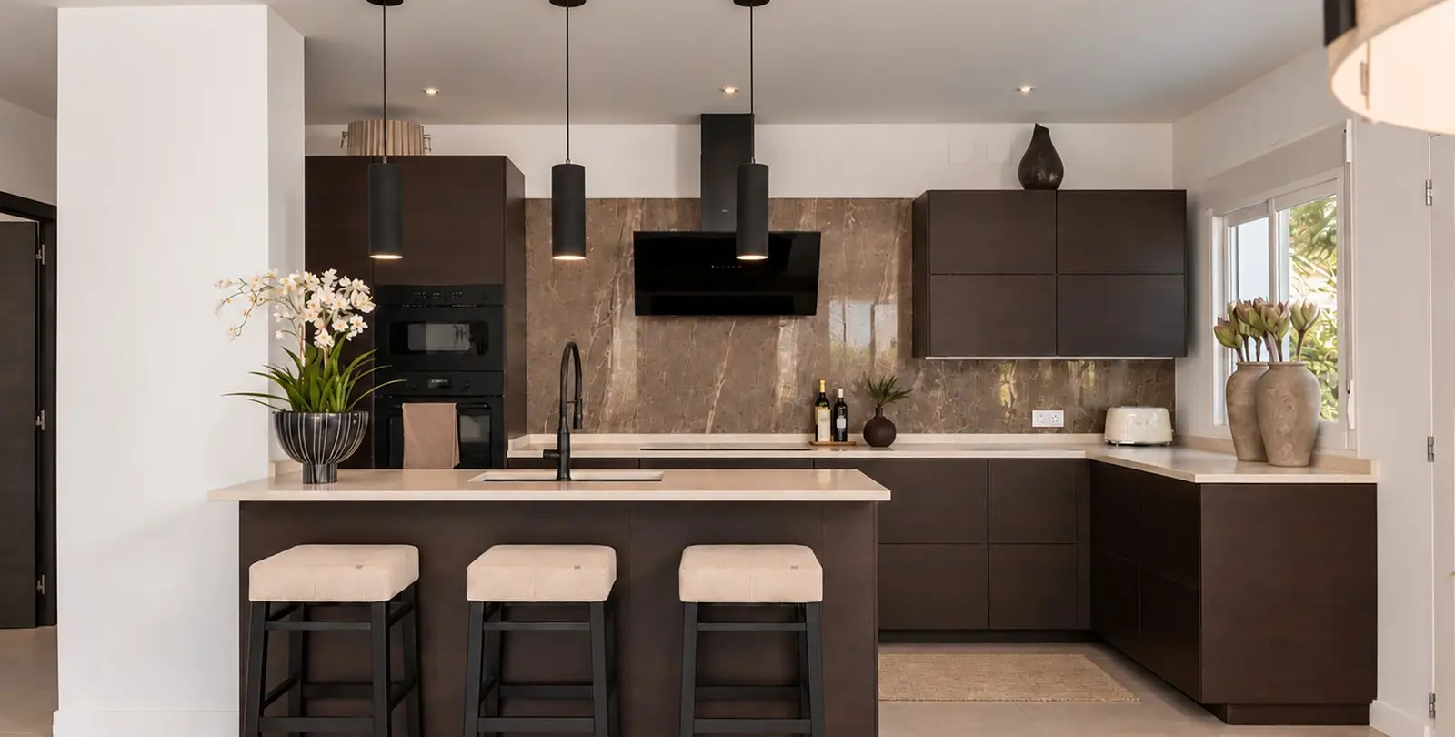Sale of middle floor apartment in Nueva Andalucía 8