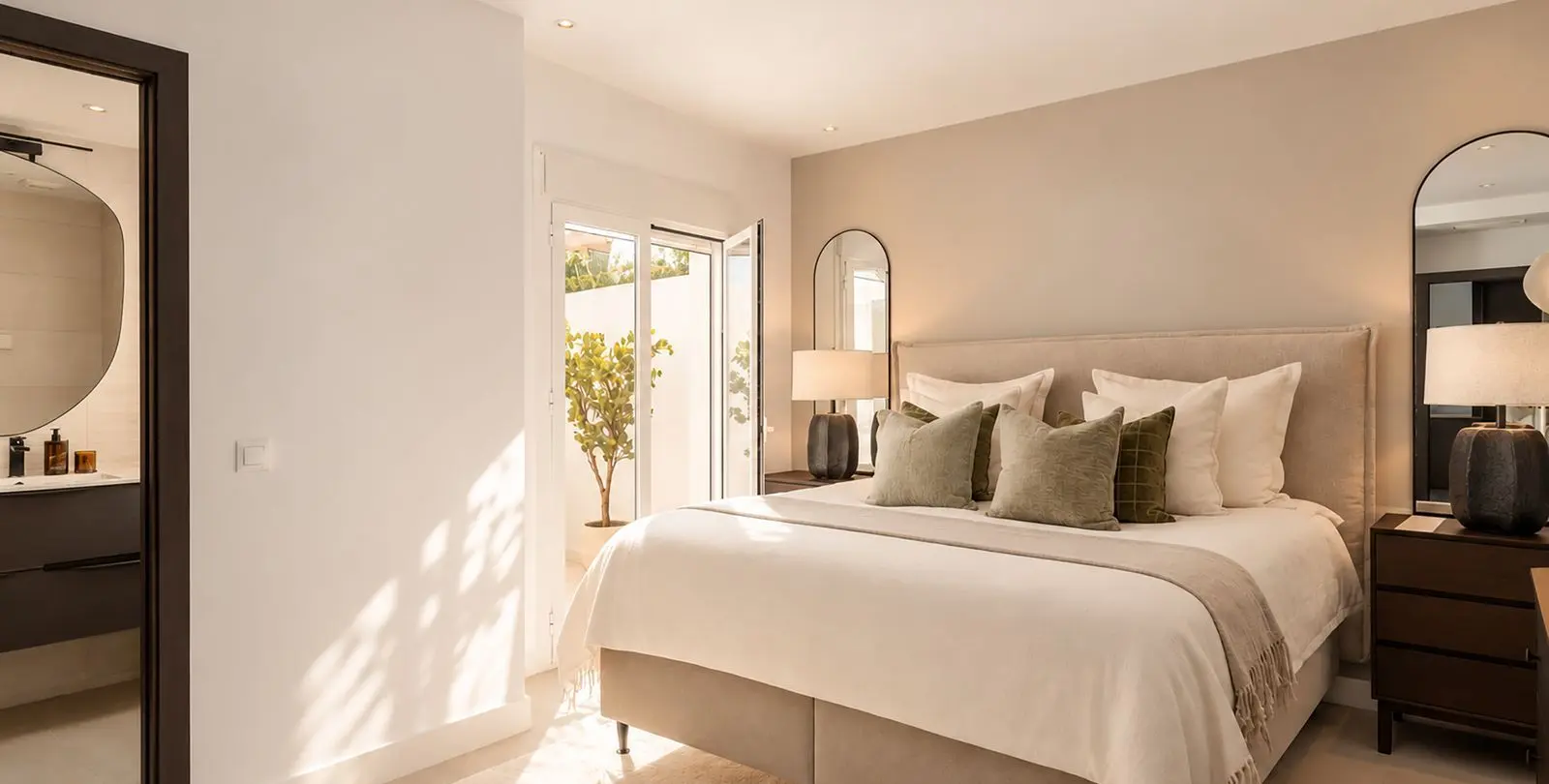 Sale of middle floor apartment in Nueva Andalucía 13