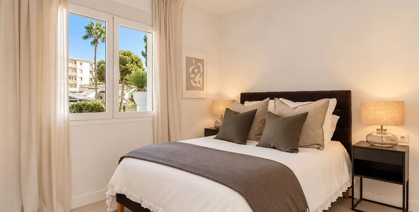 Sale of middle floor apartment in Nueva Andalucía 16