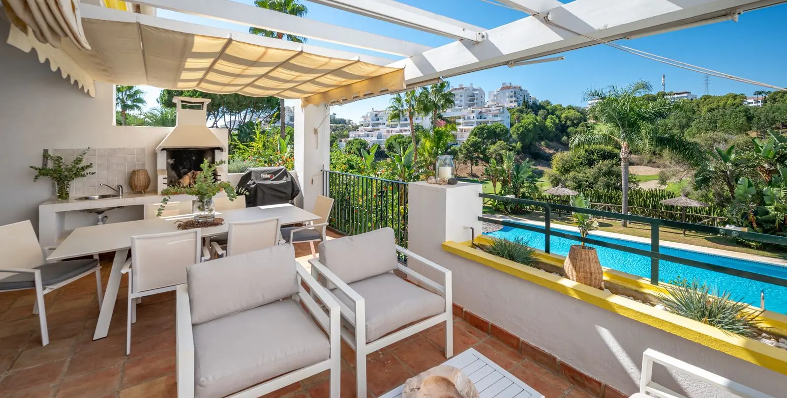 Sale of townhouse in Mijas Costa 24