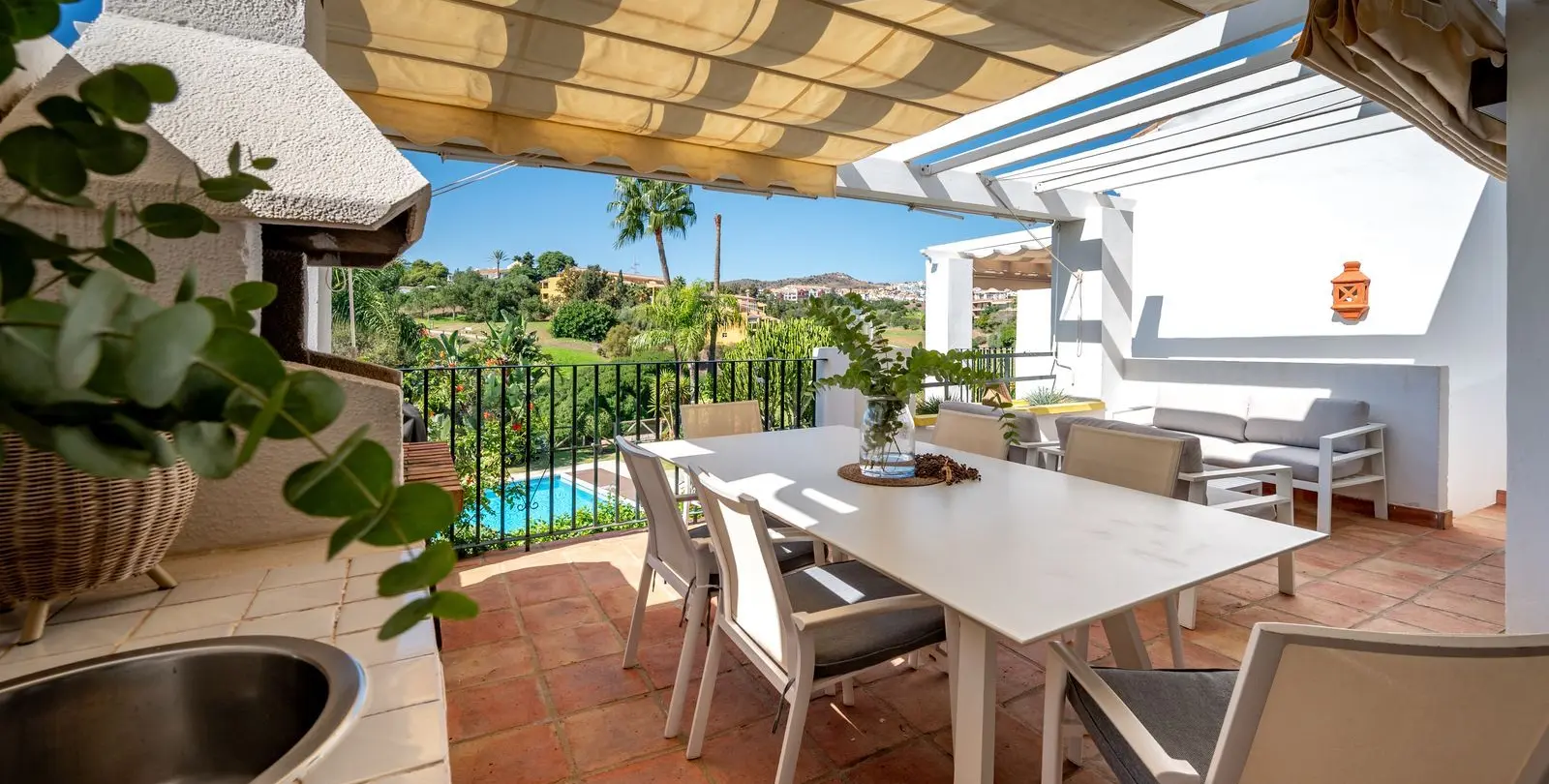 Sale of townhouse in Mijas Costa 25