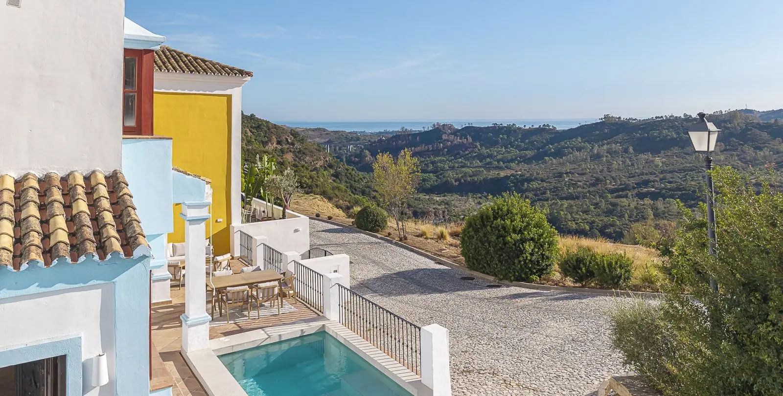 Sale of townhouse in Benahavís 1