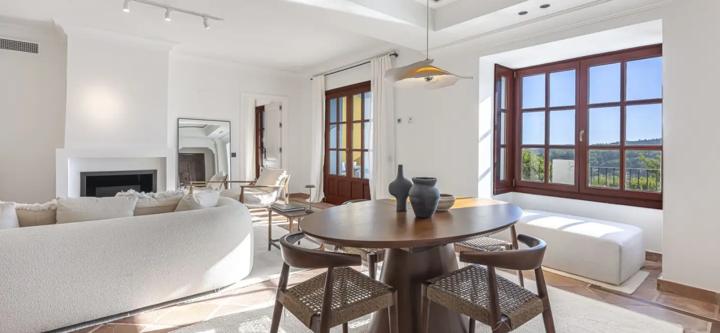 Sale of townhouse in Benahavís 2