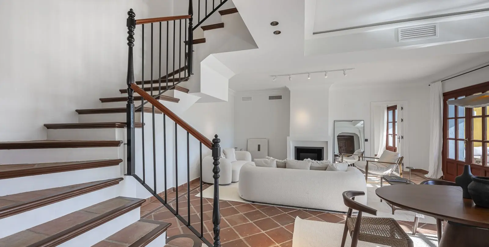 Sale of townhouse in Benahavís 17