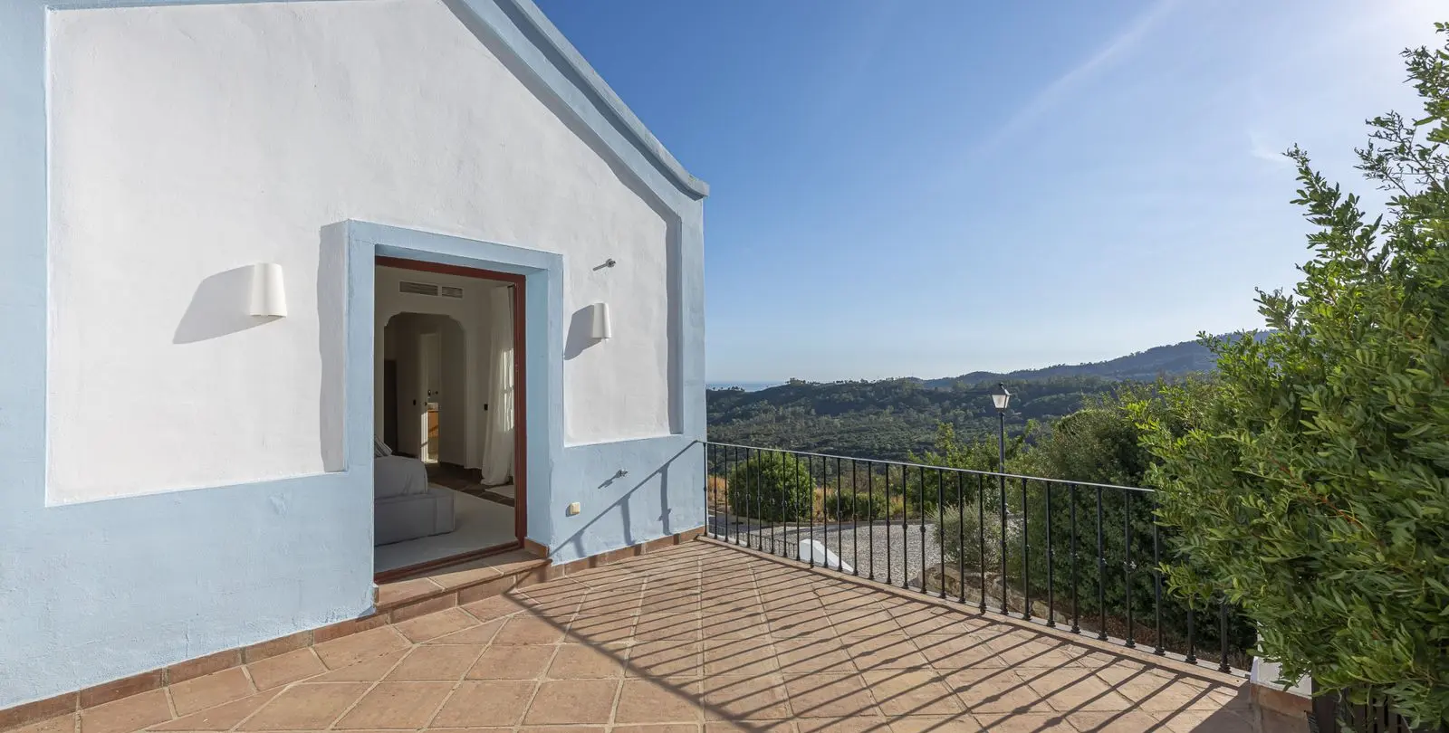 Sale of townhouse in Benahavís 37