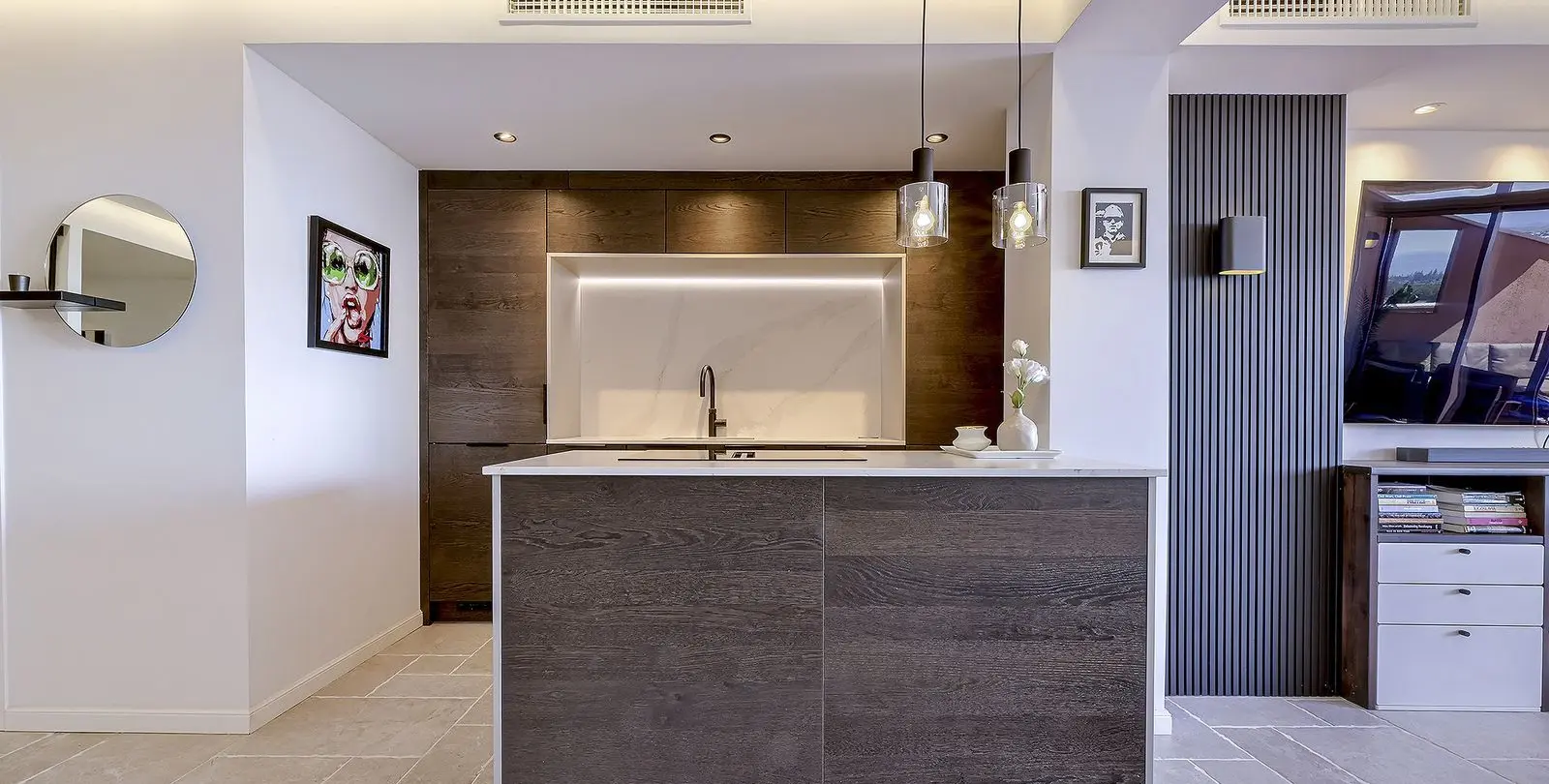Sale of middle floor apartment in Nueva Andalucía 5