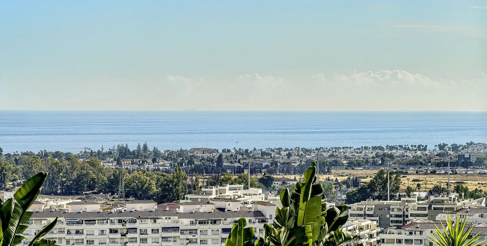 Sale of middle floor apartment in Nueva Andalucía 26