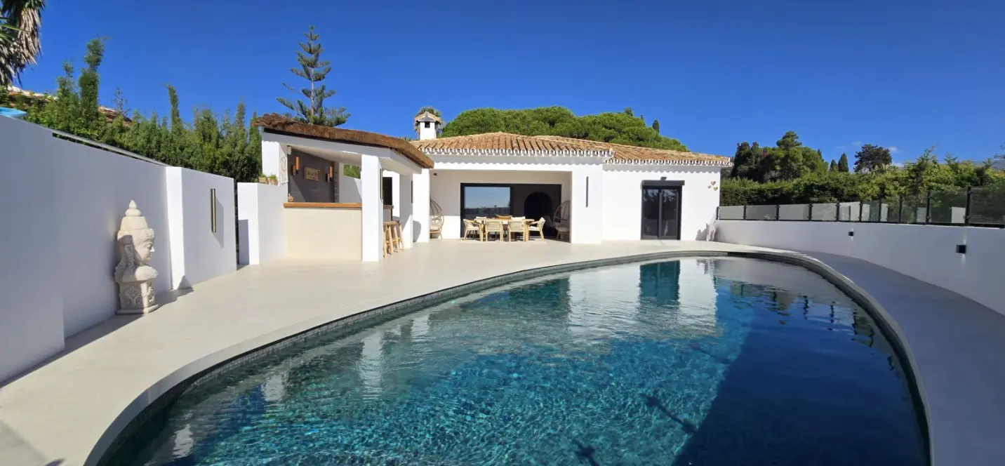 Venta de villa independiente en El Chaparral 2