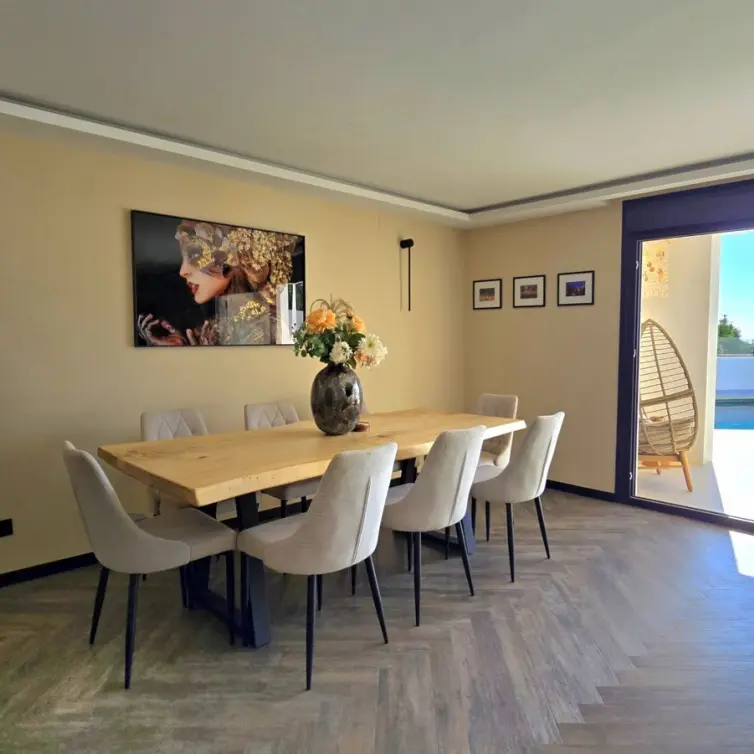 Venta de villa independiente en El Chaparral