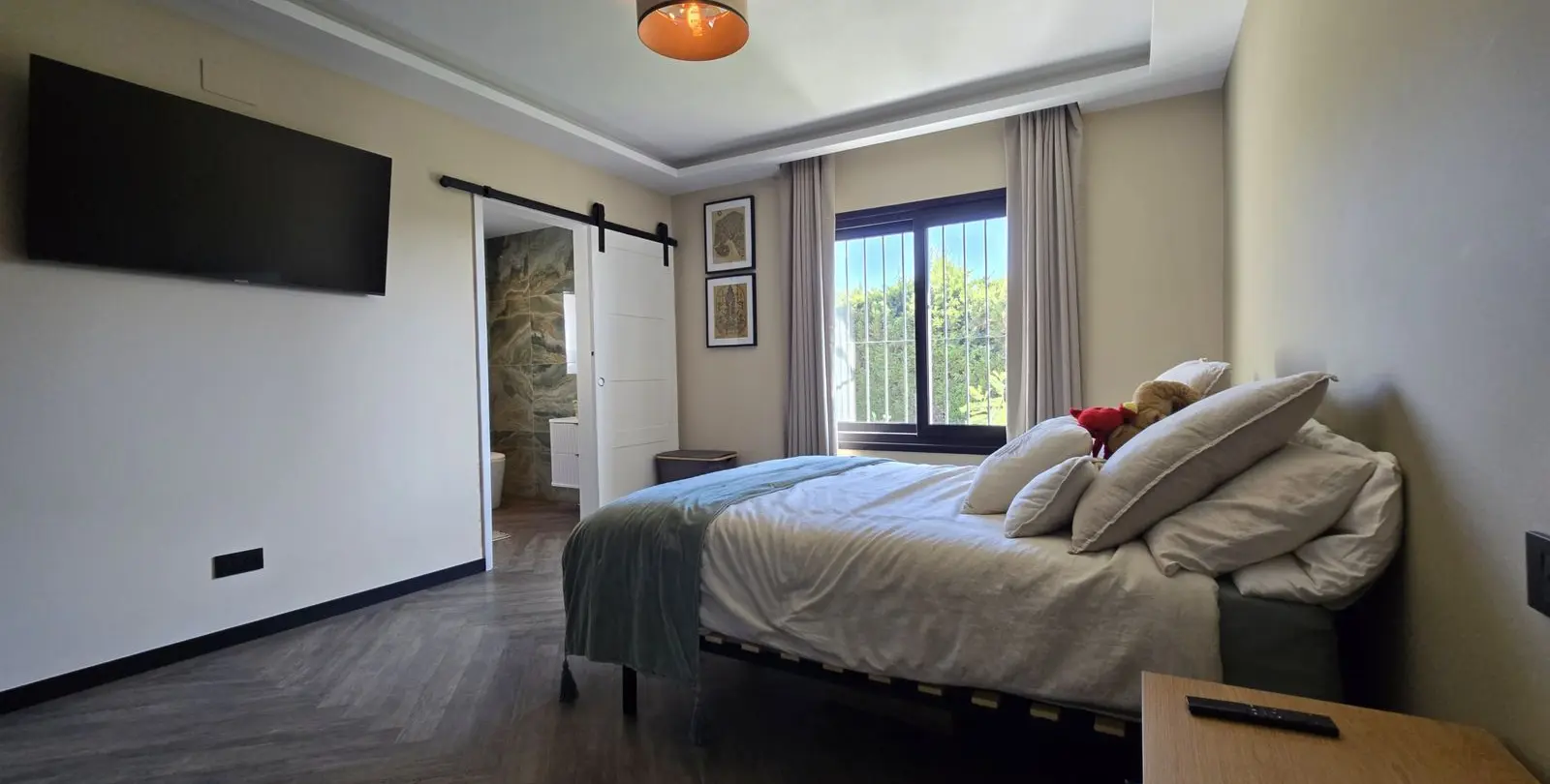 Venta de villa independiente en El Chaparral 18