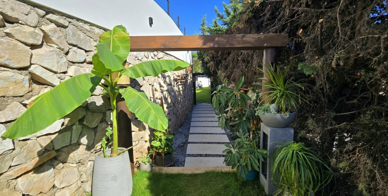 Venta de villa independiente en El Chaparral 40
