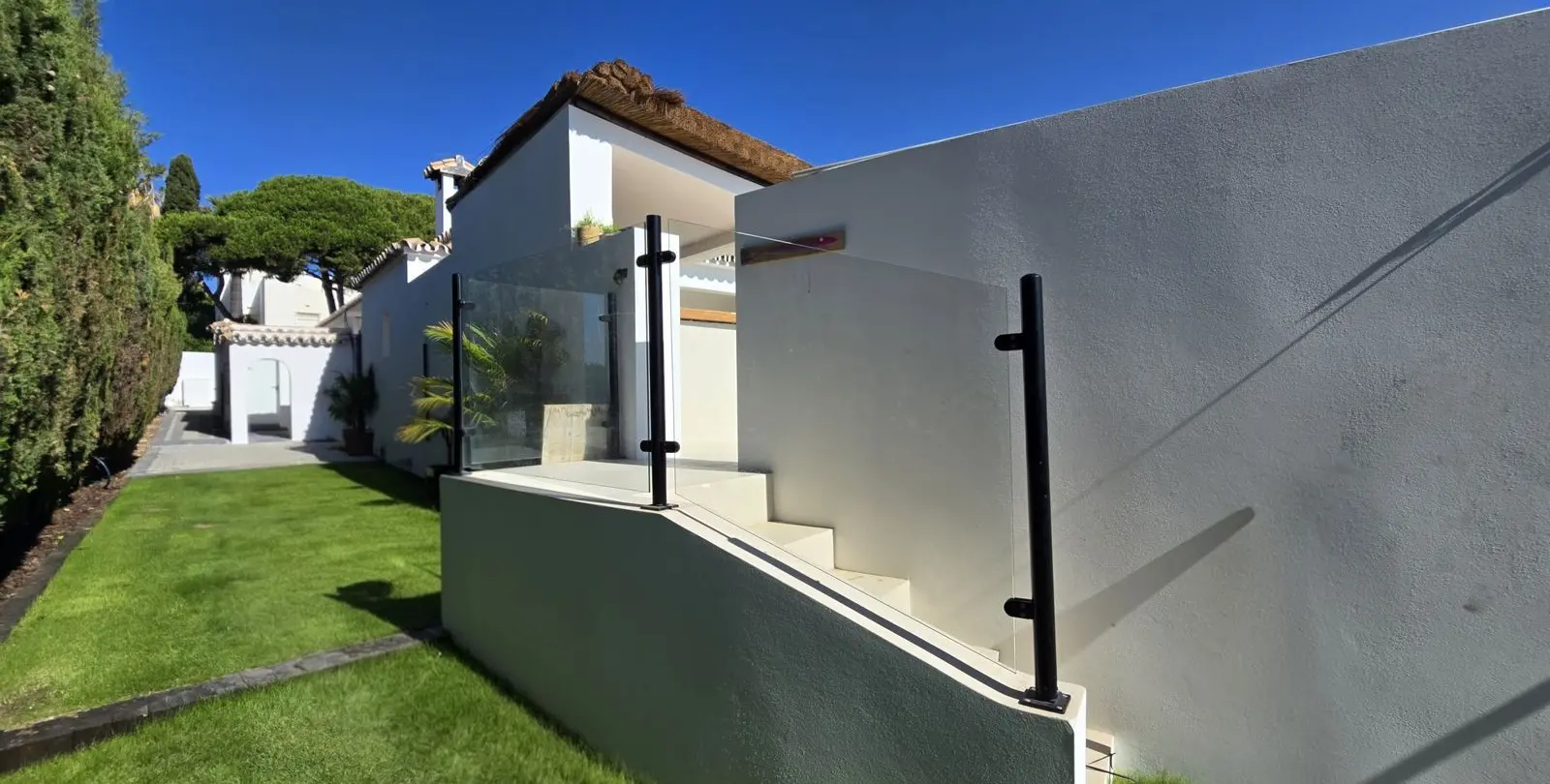 Venta de villa independiente en El Chaparral 44