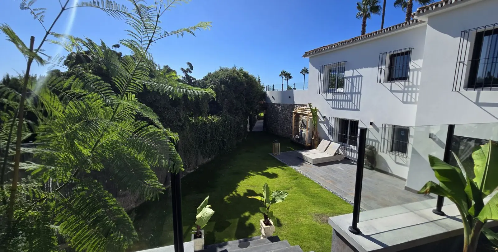 Venta de villa independiente en El Chaparral 56