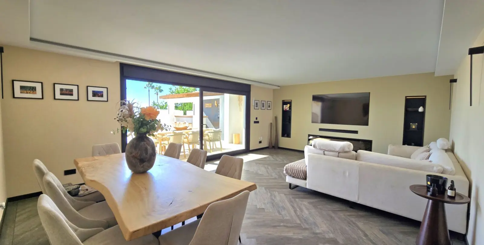Venta de villa independiente en El Chaparral 79
