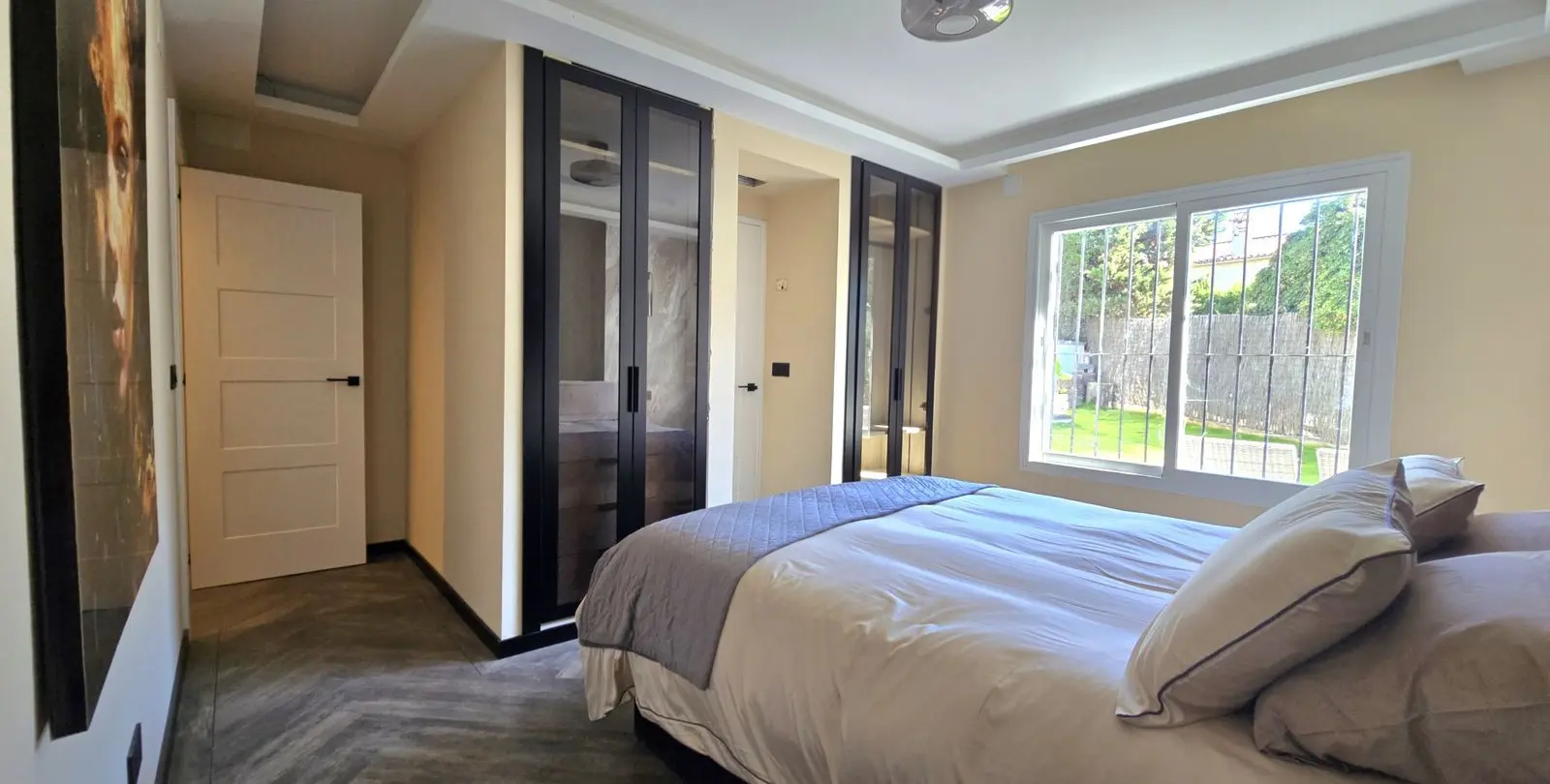 Venta de villa independiente en El Chaparral 102