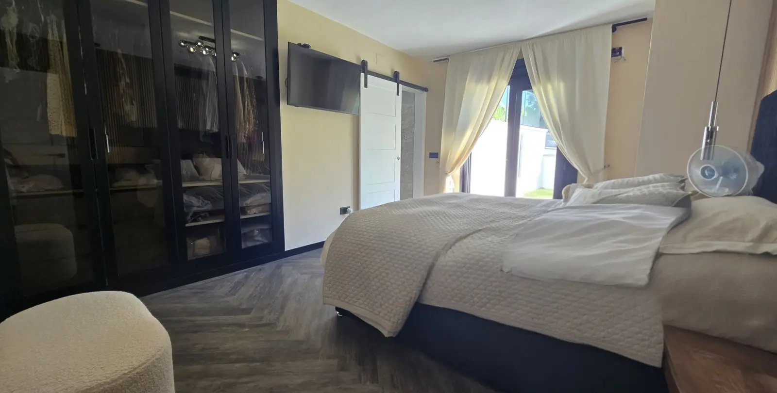 Venta de villa independiente en El Chaparral 120