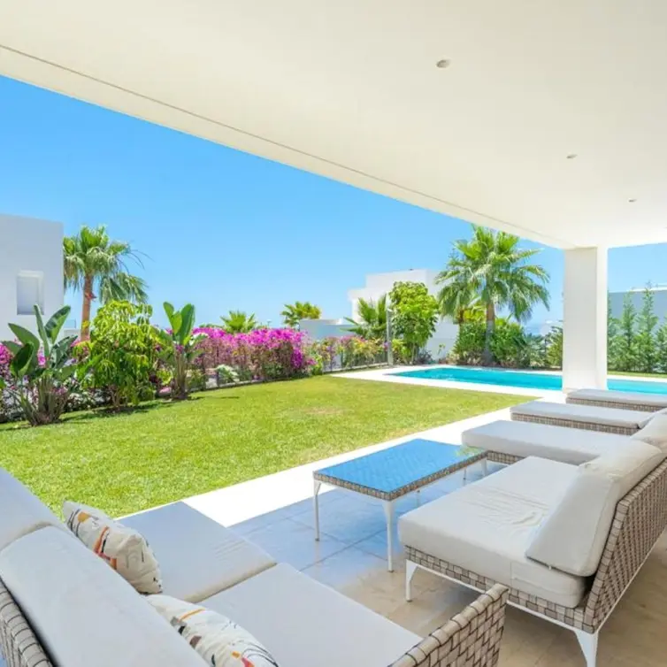 Venta de villa independiente en Río Real