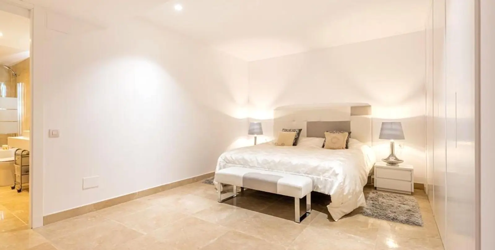 Venta de villa independiente en Río Real 15