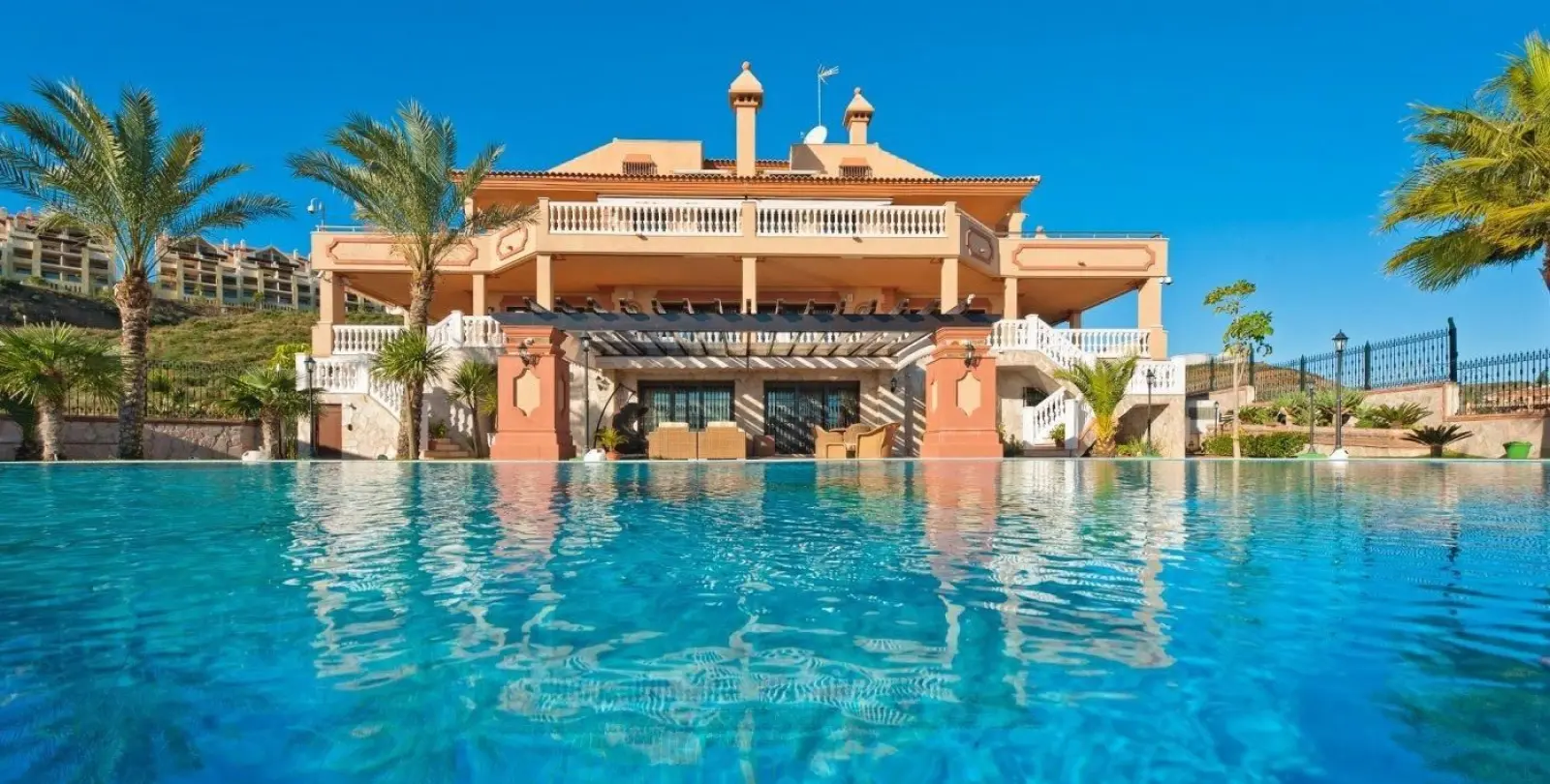 Venta de villa independiente en La Cala de Mijas 1