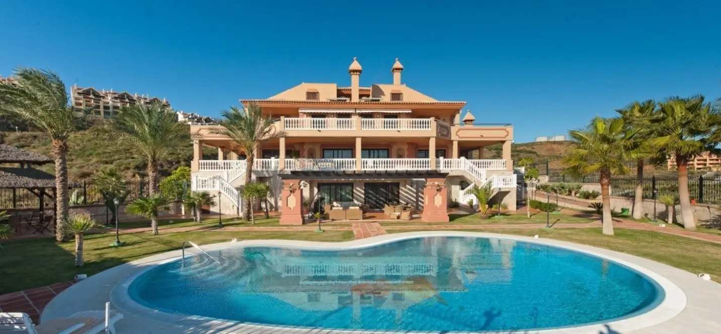 Venta de villa independiente en La Cala de Mijas 1