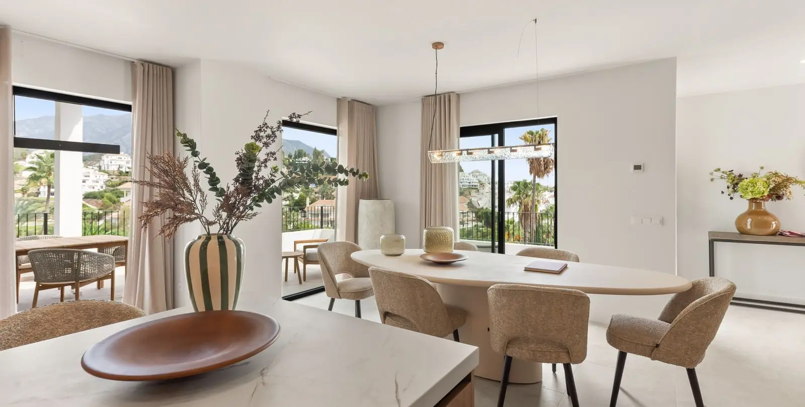 Venta de villa independiente en Nueva Andalucía 3