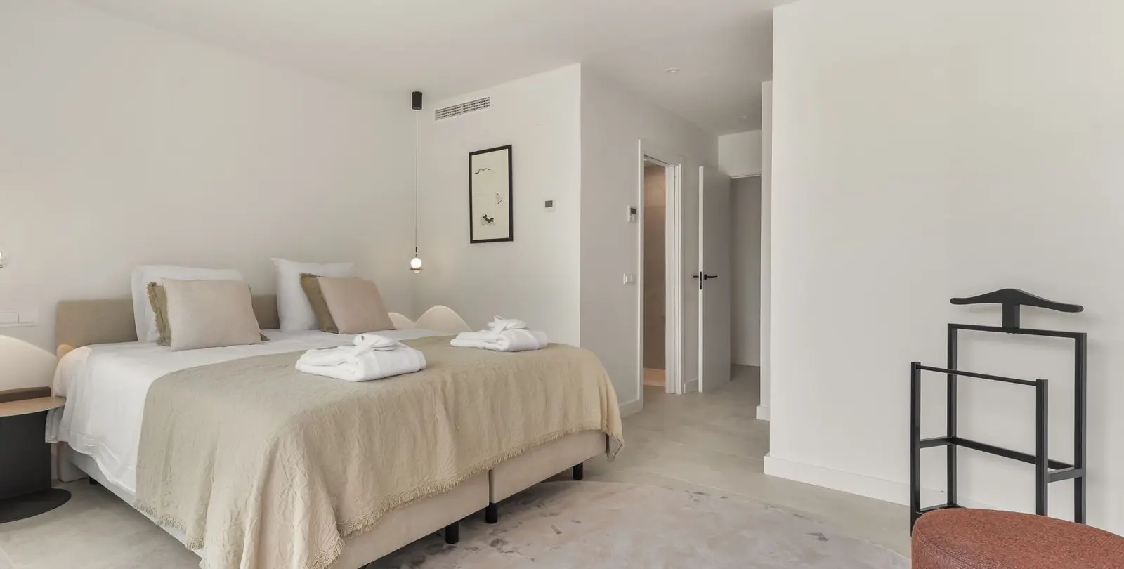 Venta de villa independiente en Nueva Andalucía 12