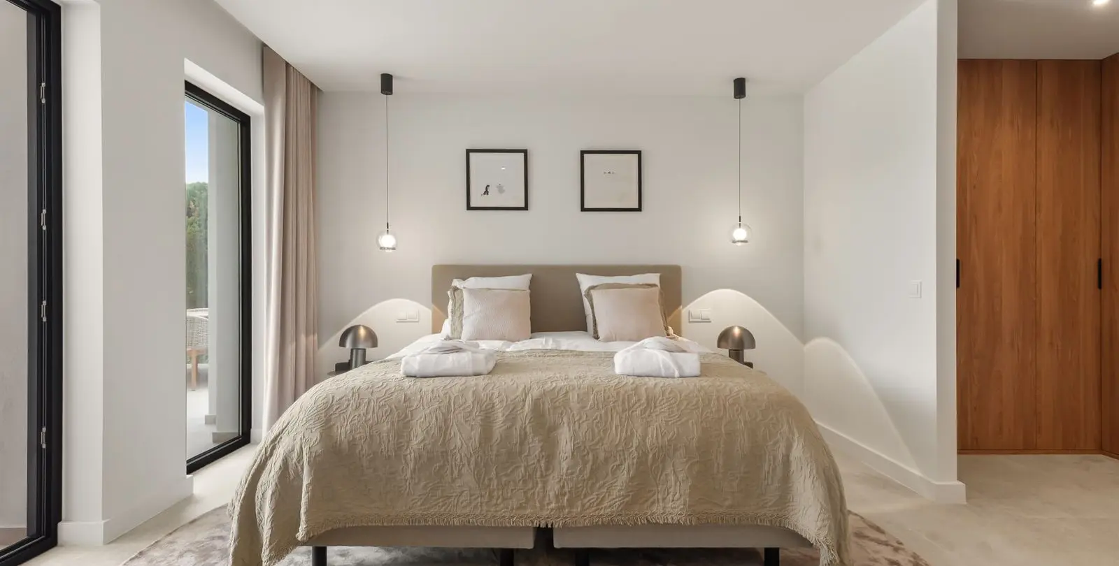 Venta de villa independiente en Nueva Andalucía 13