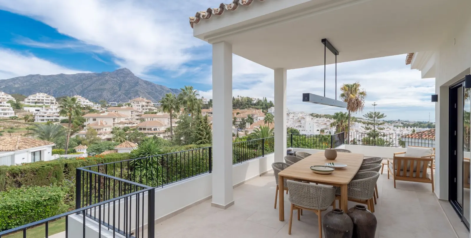 Venta de villa independiente en Nueva Andalucía 17