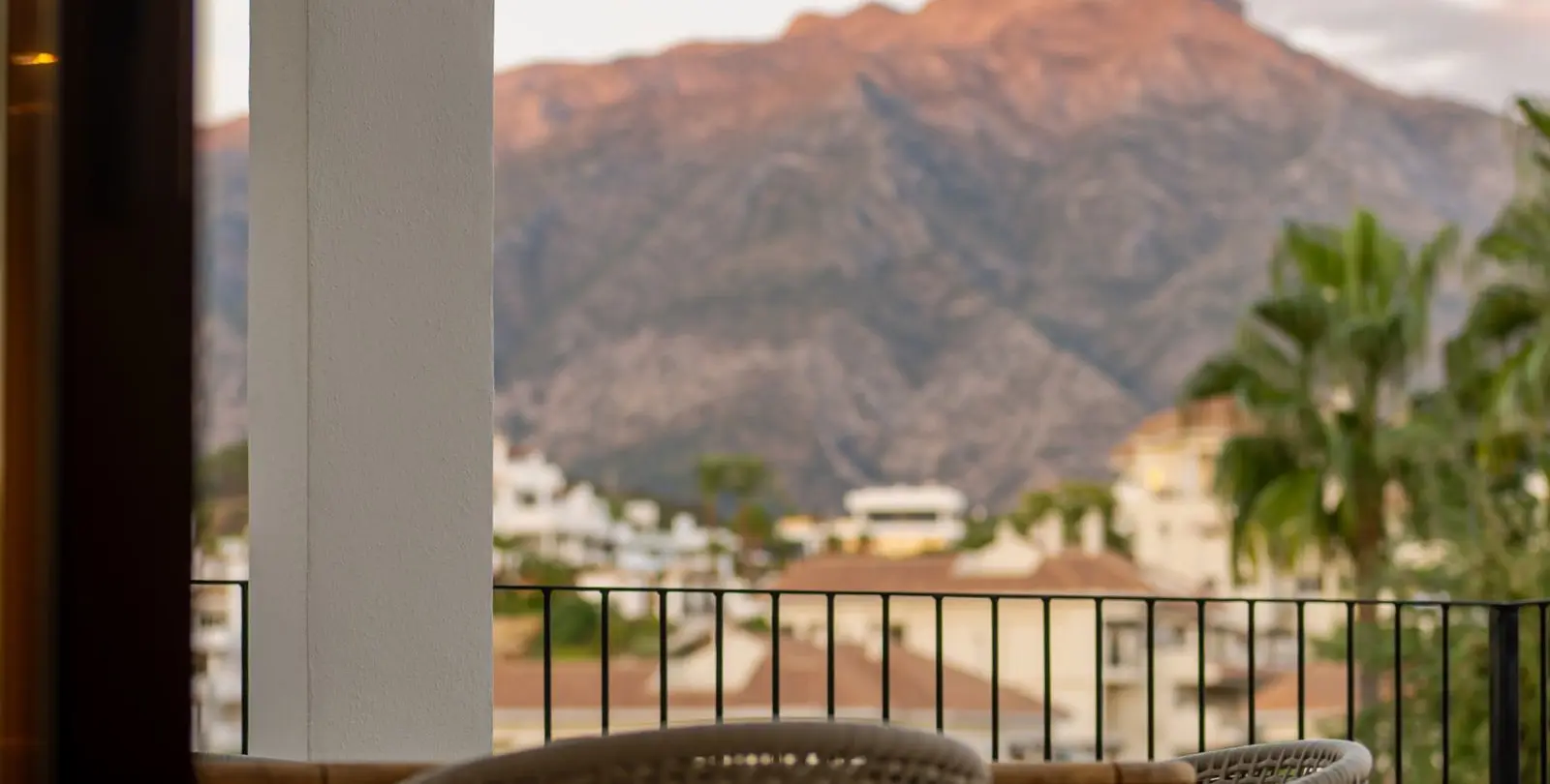 Venta de villa independiente en Nueva Andalucía 18