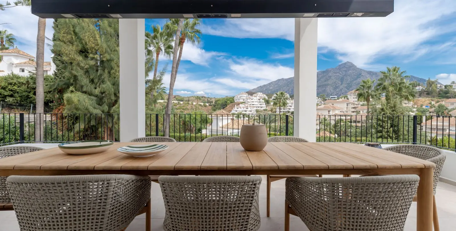 Venta de villa independiente en Nueva Andalucía 19