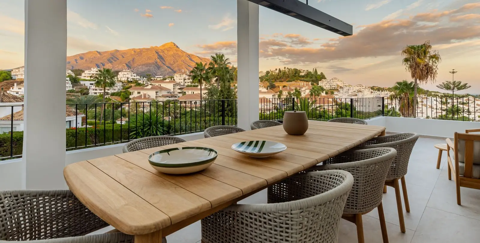 Venta de villa independiente en Nueva Andalucía 25