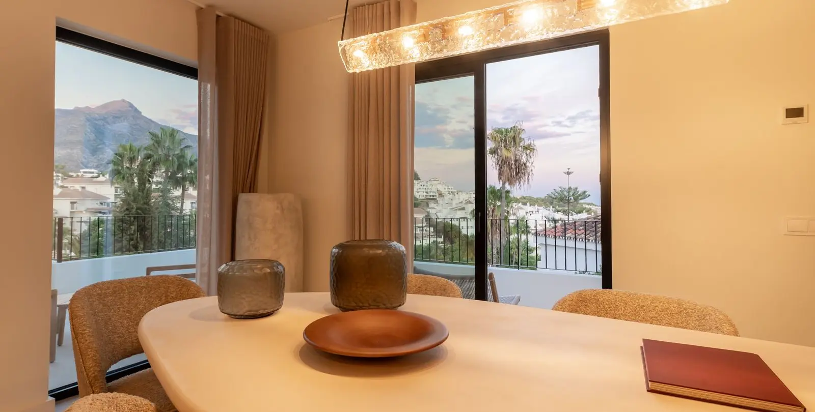 Venta de villa independiente en Nueva Andalucía 28