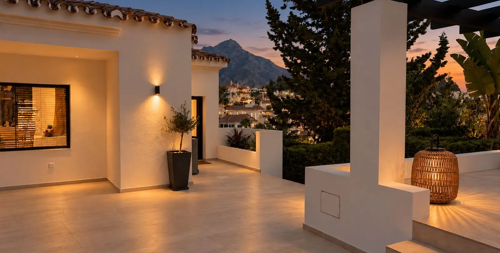 Venta de villa independiente en Nueva Andalucía 31