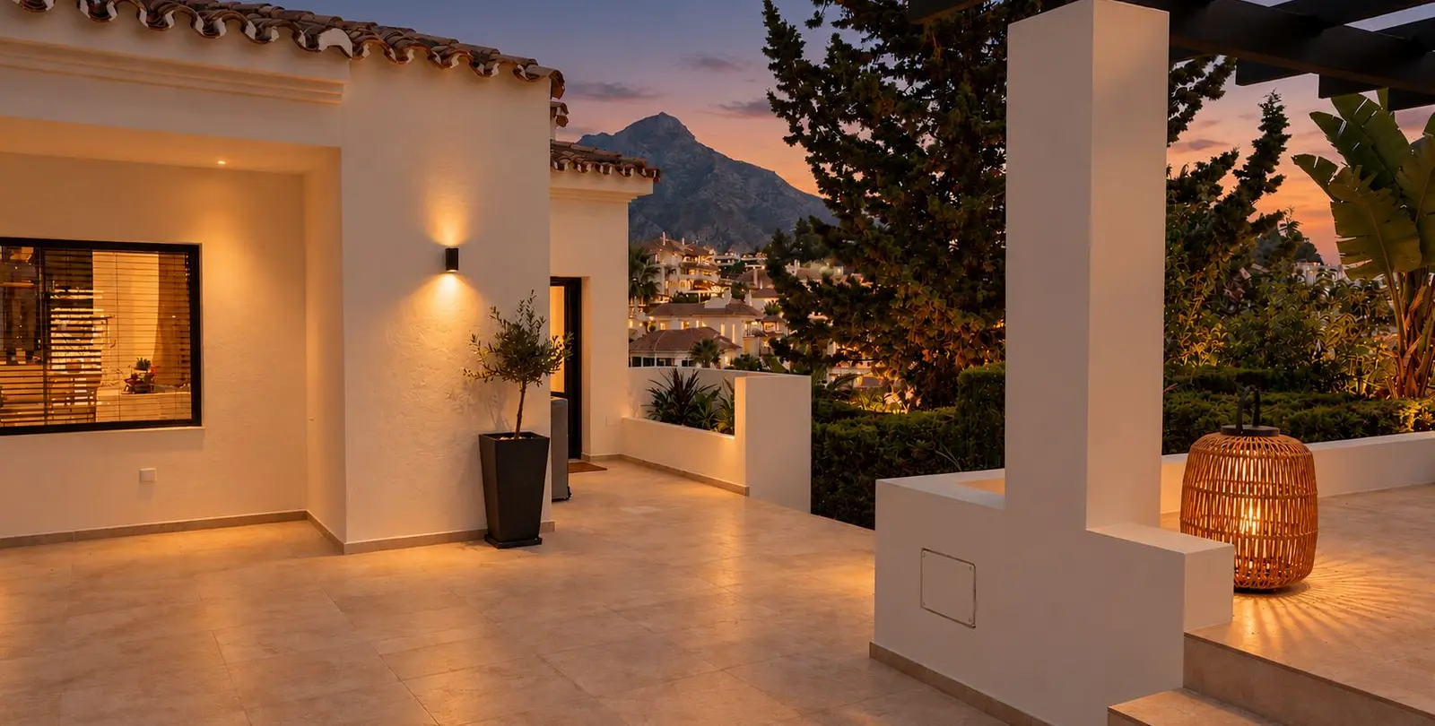 Venta de villa independiente en Nueva Andalucía 33