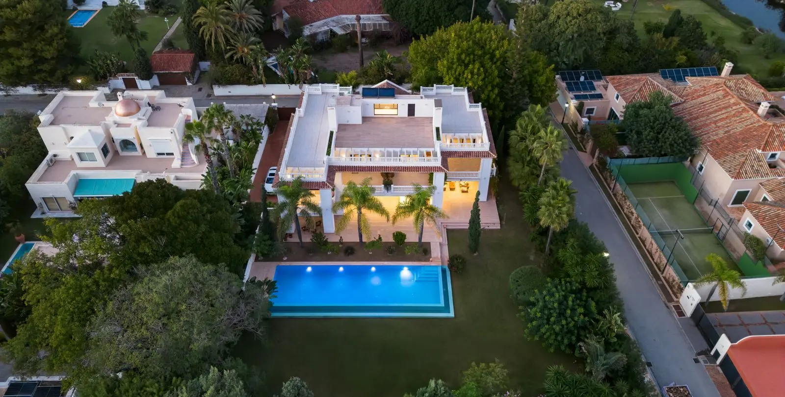 Venta de villa independiente en Guadalmina Baja 3