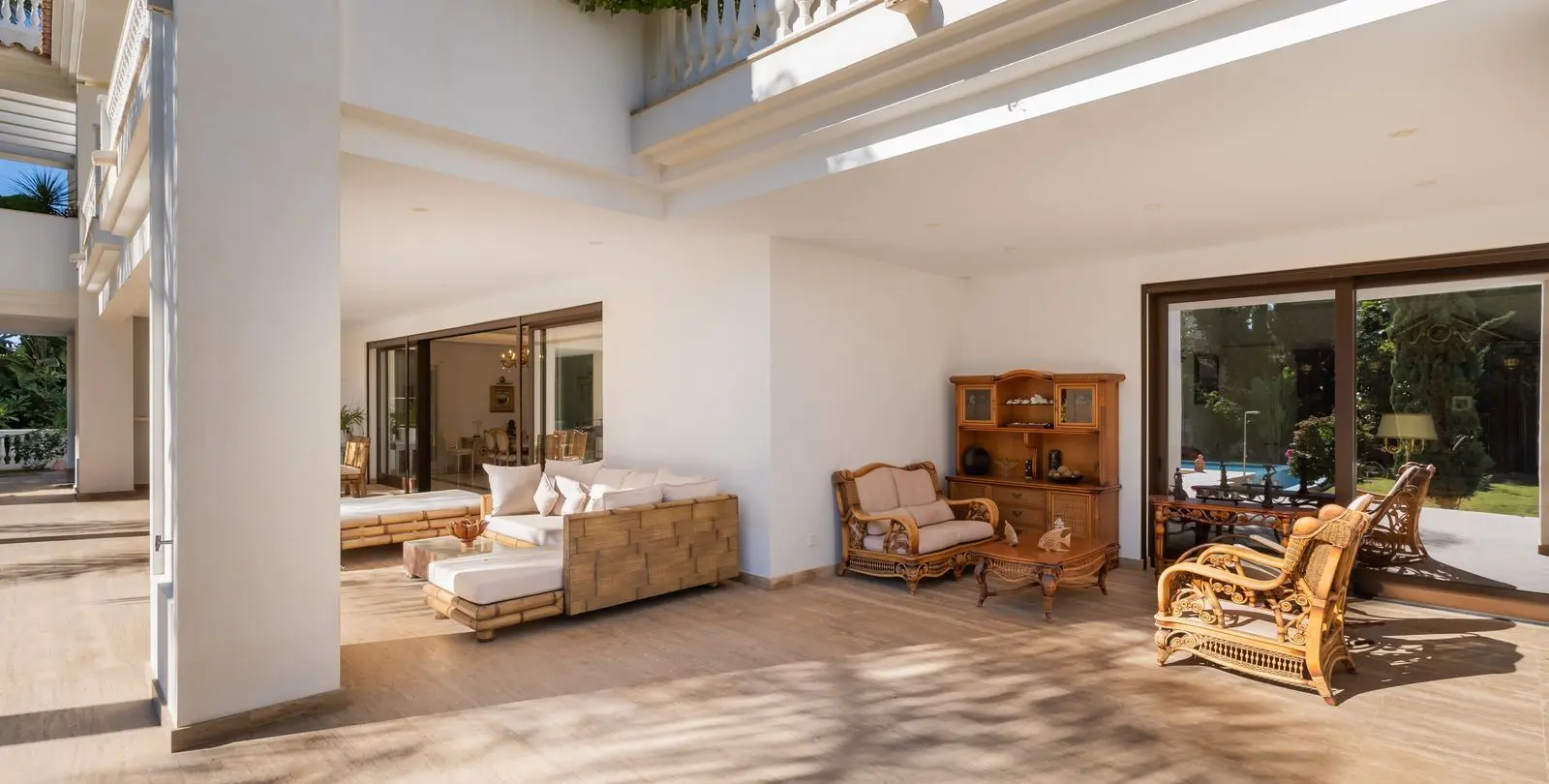 Venta de villa independiente en Guadalmina Baja 11