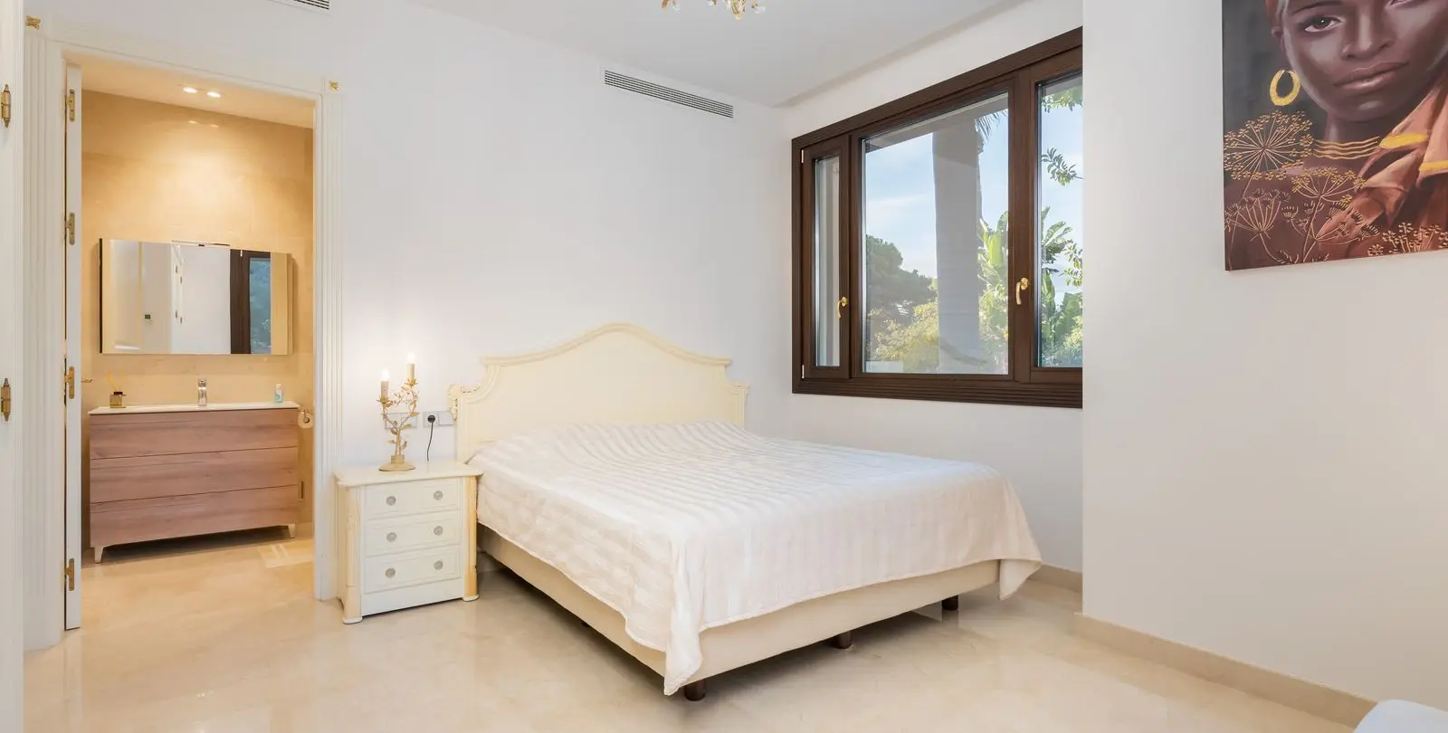 Venta de villa independiente en Guadalmina Baja 33