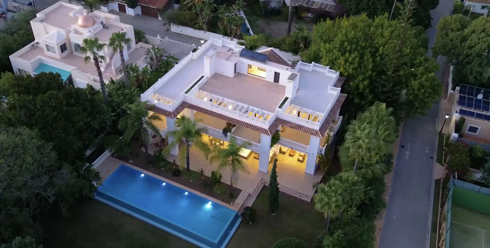 Venta de villa independiente en Guadalmina Baja 40